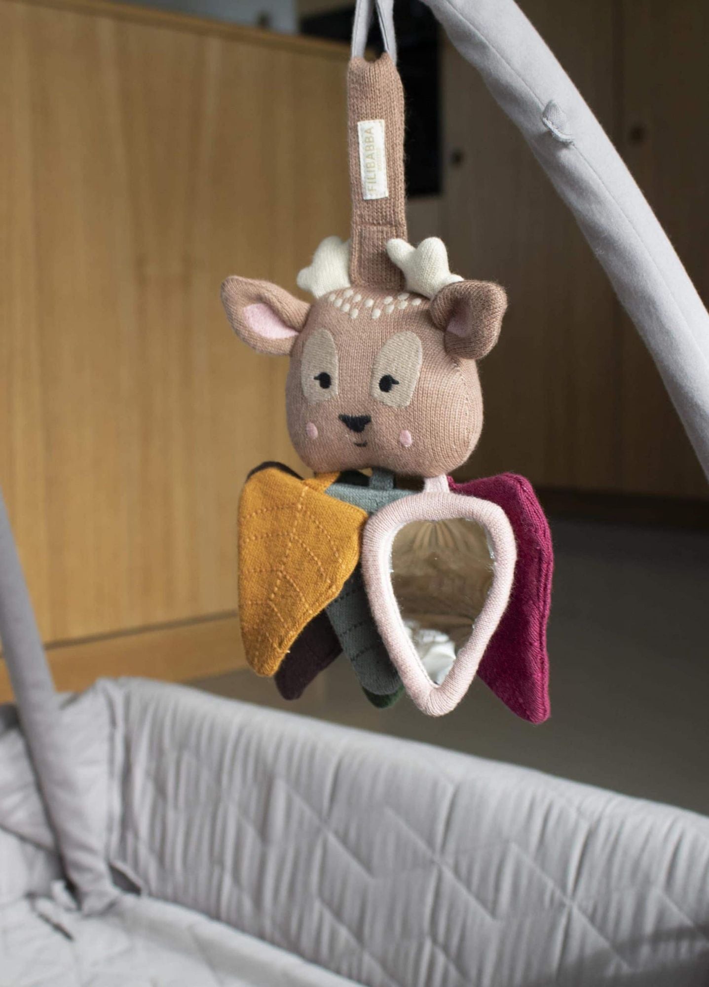 Bea das Bambi Touch & Play Brownie - Aktivitätsspielzeug